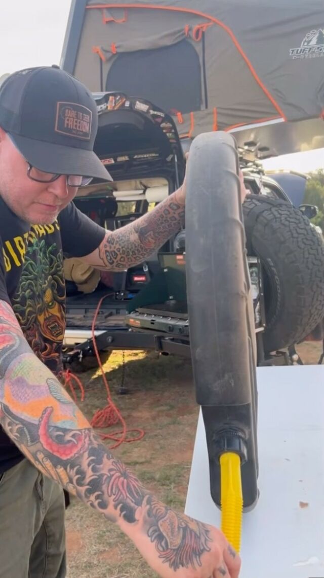 Summer adventures call for staying hydrated, and our Trail’d Tank customer @toy4tac knows how to do it right! 💦🌞 Watch as he demonstrates the seamless usage of our 6-Gallon Water Tank, the ultimate hydration companion for off-road escapades. Stay refreshed and make the most of summer with Trail’d Tank by your side. 🚙☀️ #TraildAdventures #StayHydrated #SummerVibes #trailedonline